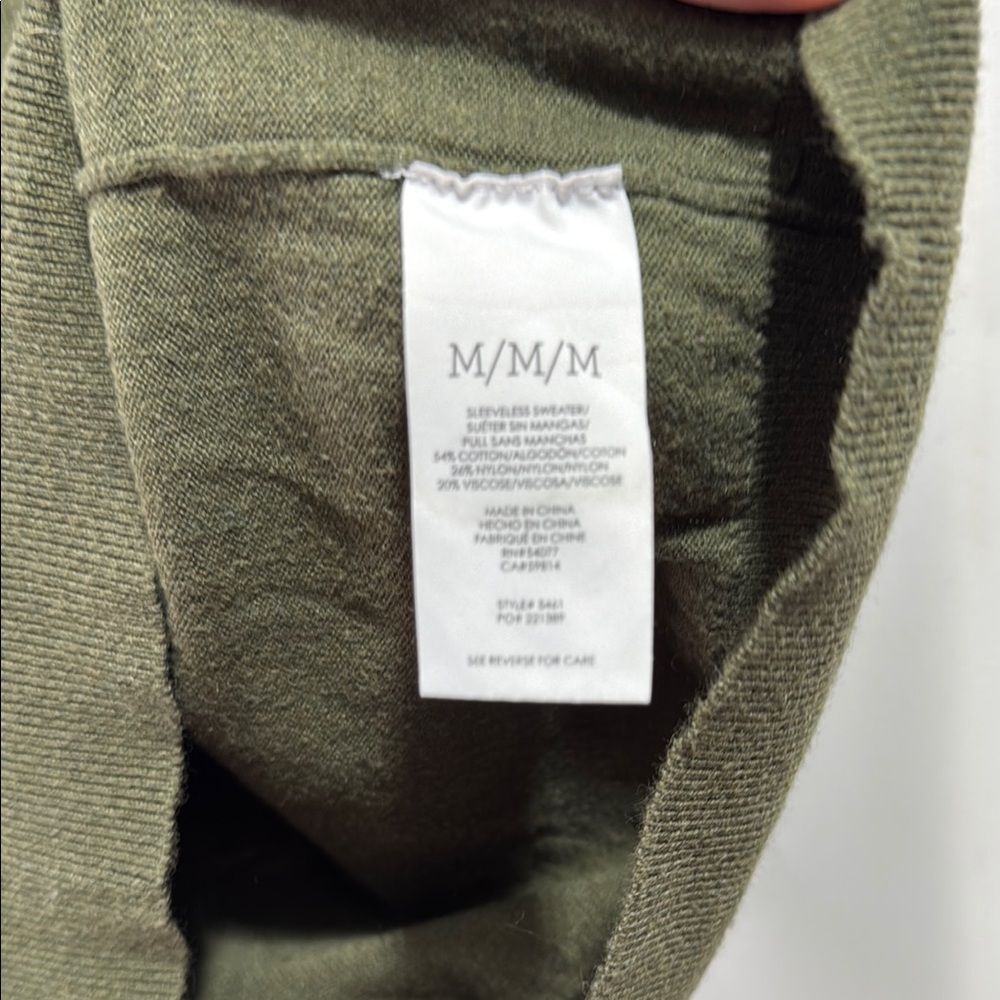 Cabi 5461 Olive Green Sleeveless Sweater Top - Picture 3 of 4